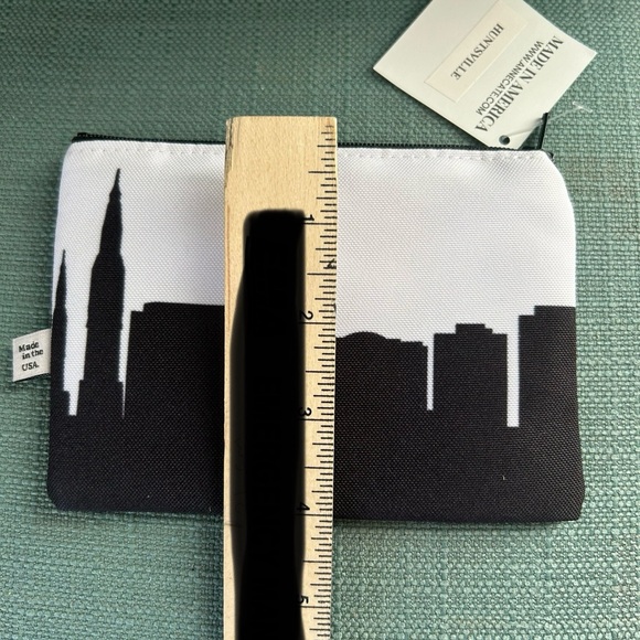 Huntsville Alabama skyline mini purse new with tags - Picture 4 of 4